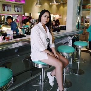 Meet your Posher, Felicia